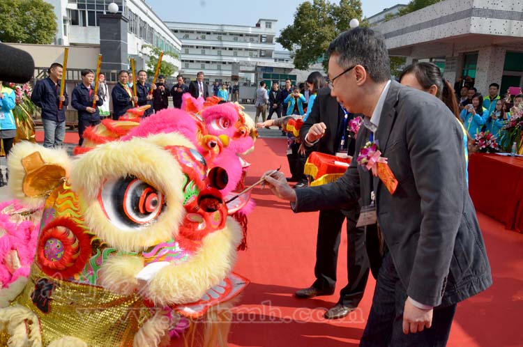 卓越推廣 齊步向前